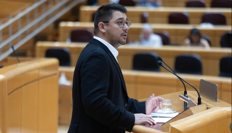 Fabián Chinea (ASG) defiende reforzar las becas para compensar la desigualdad de los territorios insulares y alejados