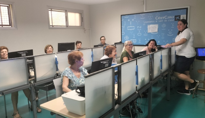 El Ayuntamiento de Las Palmas de Gran Canaria pone en marcha nuevas actividades en la Universidad Popular durante el mes de marzo