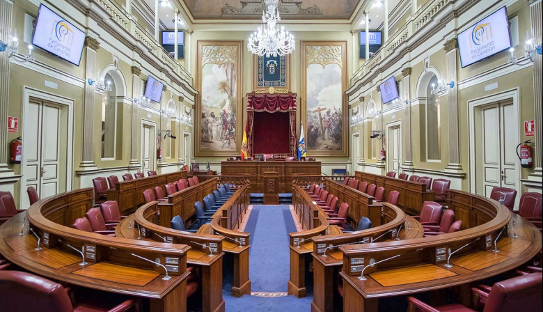 Sigue en DIRECTO el Debate Estado de la Nacionalidad Canaria