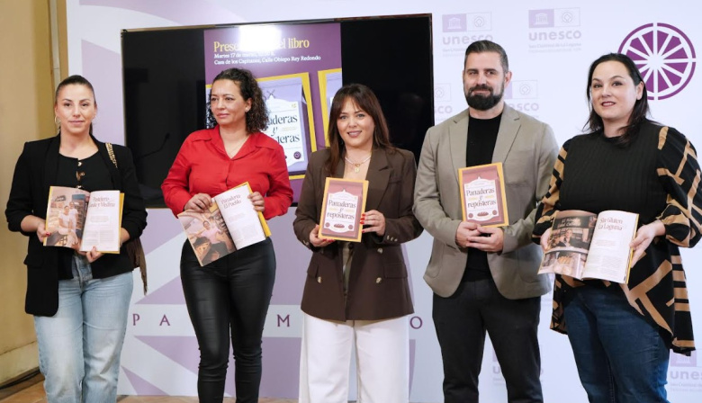 Las panaderas y reposteras de La Laguna protagonizan un libro que pone en valor su papel en la historia del comercio local