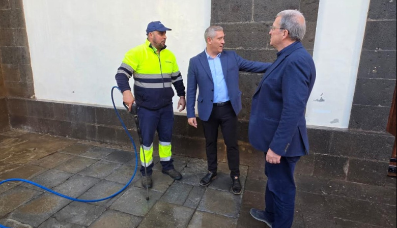 La Laguna refuerza la limpieza y el cuidado urbano con un dispositivo especial por Semana Santa