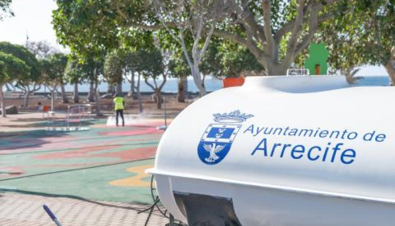 El Ayuntamiento de Arrecife redobla la higiene y limpieza de los parques infantiles