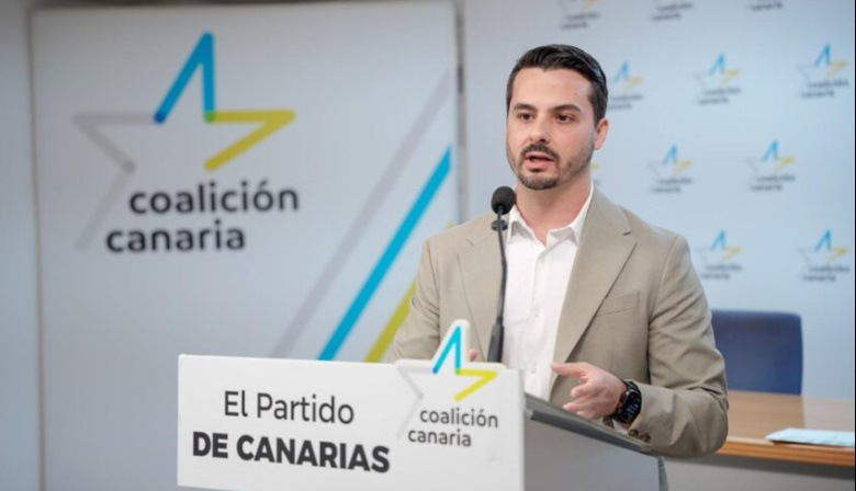 CC recuerda a Torres que el modelo aeroportuario en Canarias ya "está definido" en su Estatuto y toca "hacerlo efectivo"