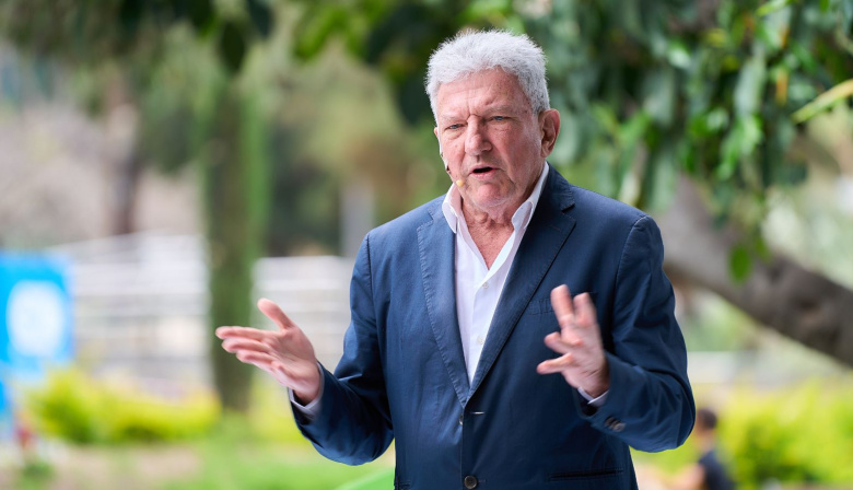 Pedro Quevedo deja a José Eduardo Ramírez sin Guaguas Municipales