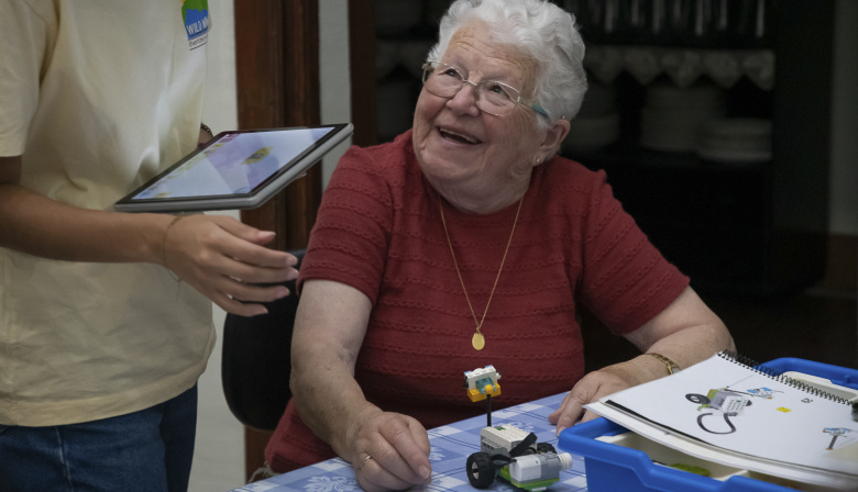Un innovador proyecto canario busca romper la brecha tecnológica generacional