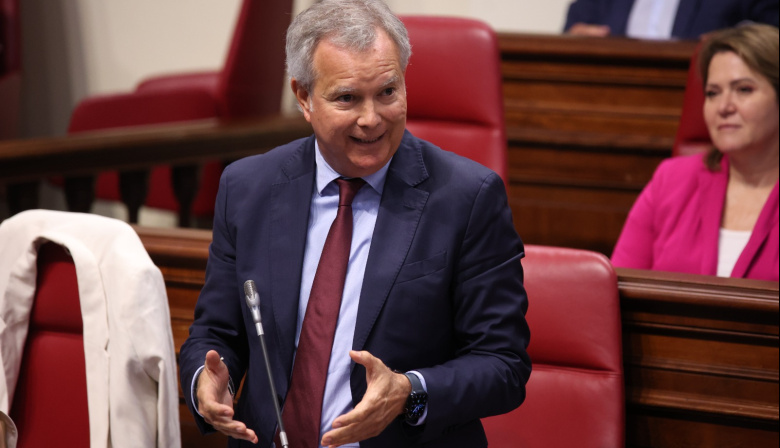 El PSOE lleva a Pleno los efectos del Decreto de medidas anticrisis en las familias canarias y la instalación de camas elevables en alojamientos turísticos de las islas