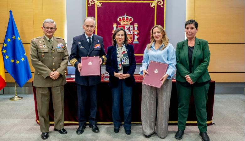 Defensa y Cabildo de Tenerife renuevan el convenio de prevención de incendios forestales e incluyen drones de vigilancia
