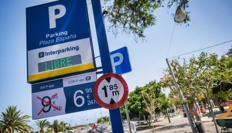 Santa Cruz pone en marcha un sistema de información de la oferta de aparcamiento