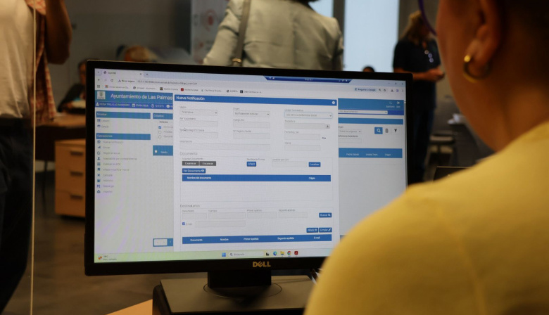 El Ayuntamiento de Las Palmas de Gran Canaria activa en La Isleta la tramitación de certificados de vulnerabilidad para la regularización extraordinaria