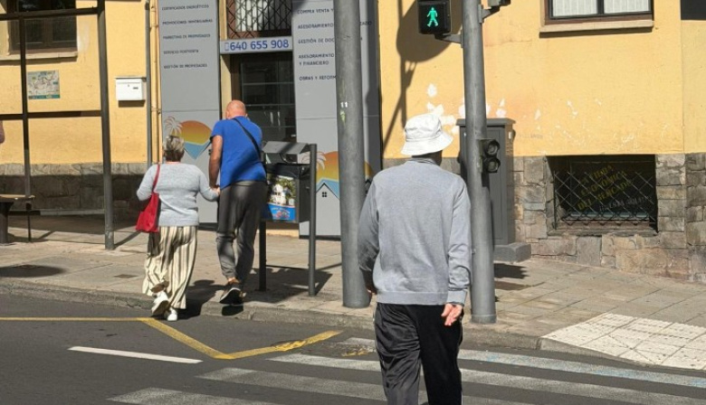 La Orotava instala sistemas acústicos en sus semáforos para mejorar la seguridad de las personas con discapacidad visual