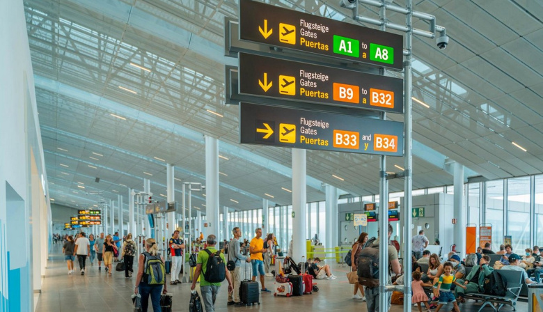 Los aeropuertos canarios operarán 1.273 vuelos durante la operación retorno por el puente de mayo