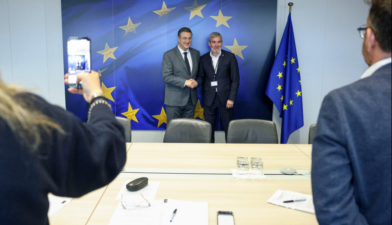 Canarias destaca haber conseguido el apoyo del comisario de Transportes a extender la exención de ETS más allá de 2030