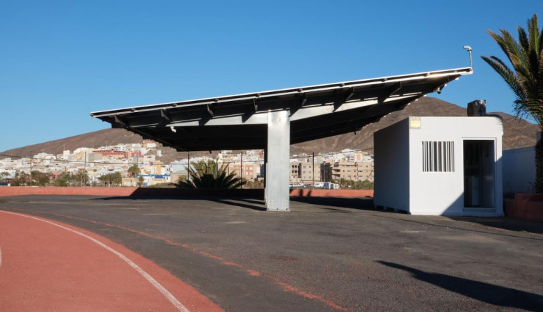 El Cabildo de Fuerteventura promueve el autoconsumo energético en el Campo de Fútbol de Gran Tarajal