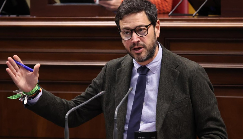 El PP propone permitir el acompañamiento de mascotas a pacientes en el Servicio Canario de la Salud