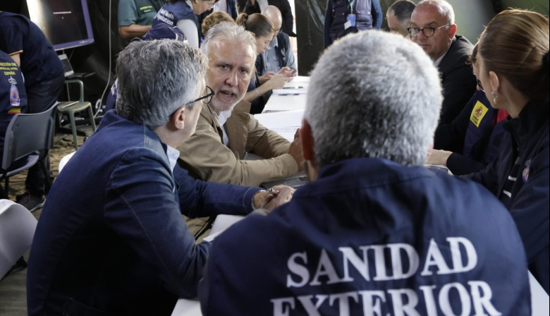 Torres, a los críticos del fondeo del 'MV Hondius': "¿Qué ocurriría si dentro hubiera familiares nuestros?"