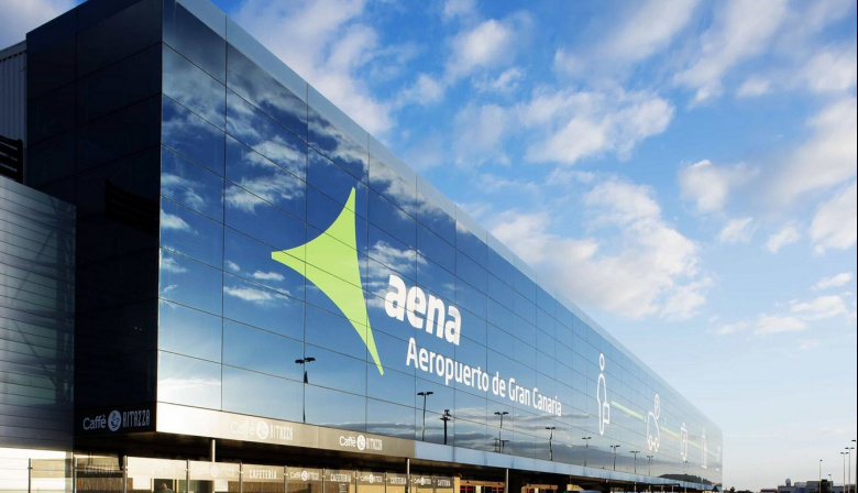 Los aeropuertos de Aena en Canarias registran 18,58 millones de pasajeros hasta abril, un 0,8% menos