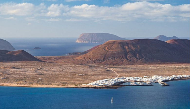 El Parlamento ultima la reforma legal para incluir a La Graciosa en el himno de Canarias