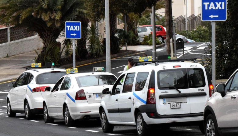 Santa Cruz aprueba las subvenciones para mejorar la seguridad de los taxistas
