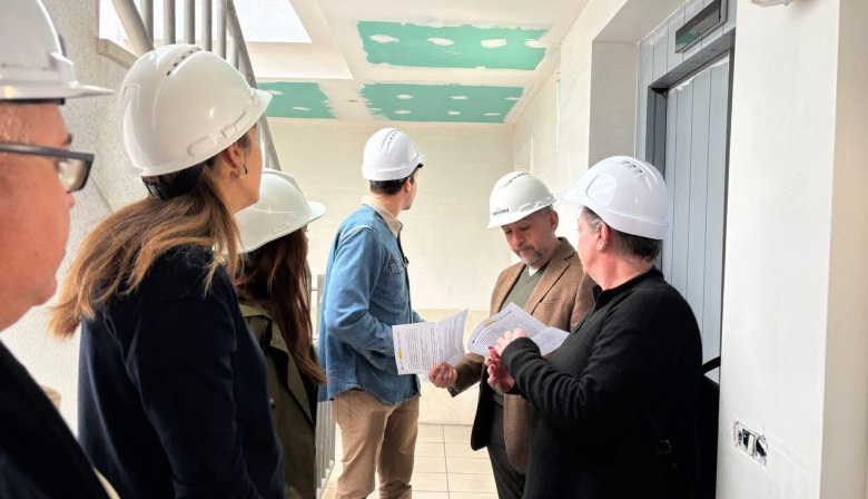Santa Cruz repone nuevos ascensores en 97 viviendas en Añaza para mejorar su accesibilidad