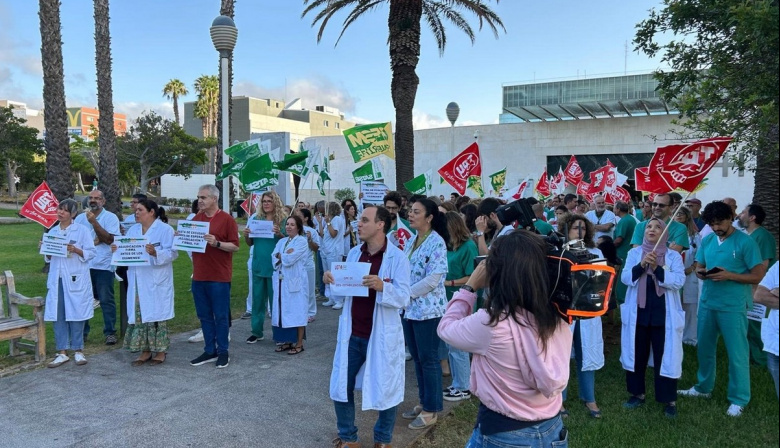 Los médicos amplían huelga autonómica contra el SCS los días 22 y 23 de junio y exigen la mediación de Clavijo