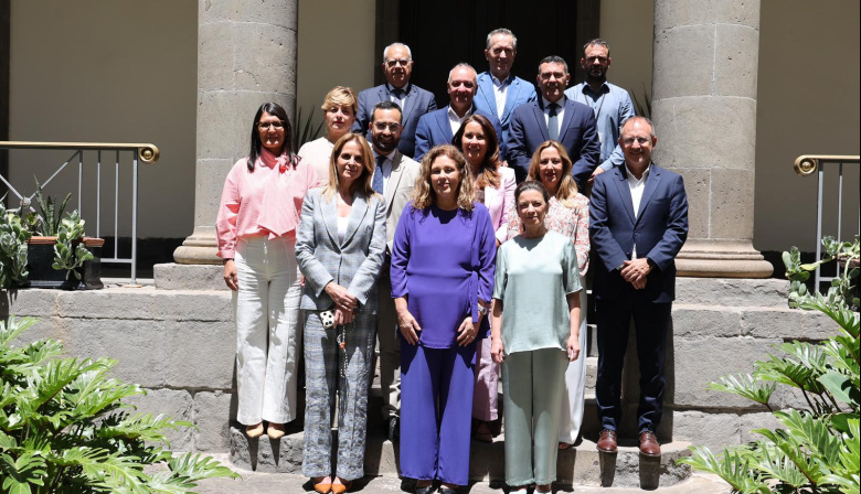 El Parlamento aprueba la nueva ley de cabildos con el rechazo de Vox