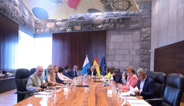 Gobierno y Canarias se reunirán el 2 de julio para abordar la cogestión aeroportuaria