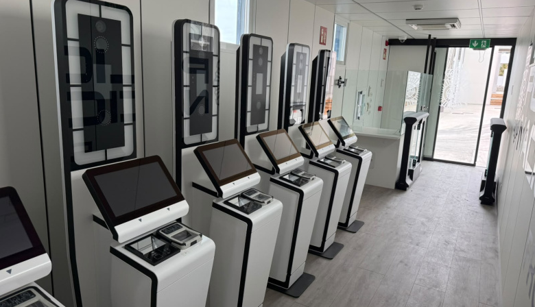 El Puerto de Las Palmas instala el primer contenedor para el control fronterizo e información a pasajeros en la Terminal de Cruceros
