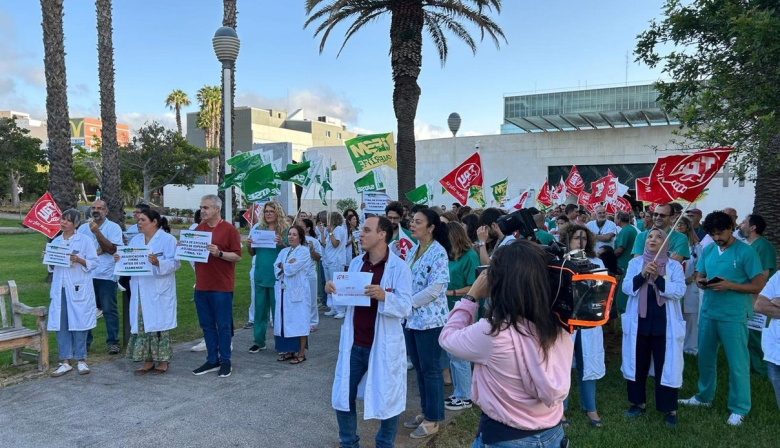 Los médicos canarios ven un "paso adelante" la oferta de Sanidad pero mantienen la huelga autonómica