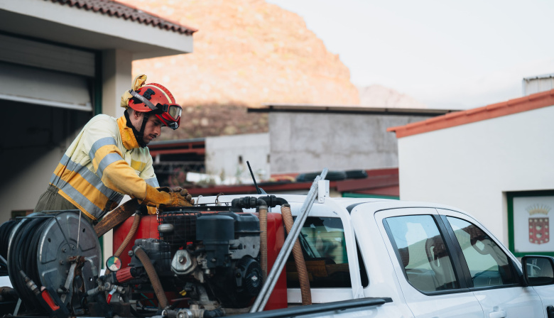 El Cabildo de La Gomera refuerza el operativo de preventivo para la noche de las hogueras de San Juan