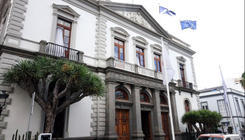 Santa Cruz adjudica el servicio de análisis y control de la calidad del agua del municipio