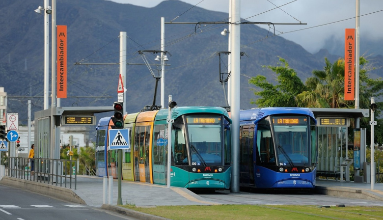 El servicio de tranvía en Tenerife activa este lunes su horario de verano