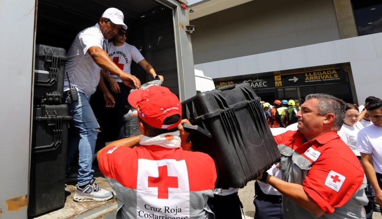 España eleva a 152 el número de españoles desaparecidos en Venezuela y confirma nueve muertos