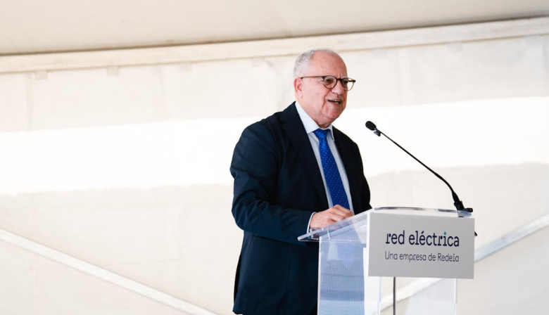 Curbelo: “La entrada en funcionamiento del sistema eléctrico único La Gomera-Tenerife marca un antes y un después en la seguridad energética de la isla"