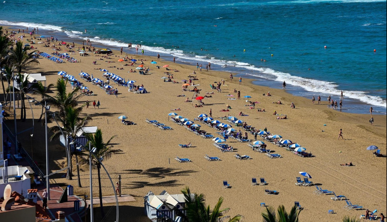 El Gobierno de Canarias insta a extremar las precauciones ante el episodio de calor y el riesgo de incendios forestales