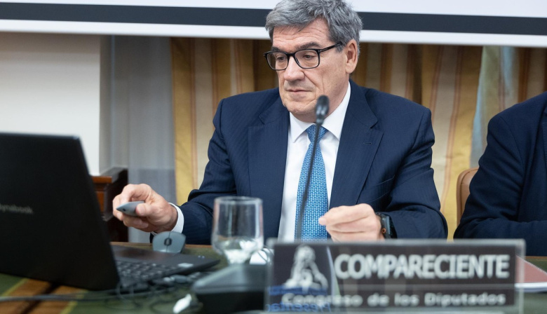 Escrivá presenta el Informe Anual 2025 con foco en productividad, empresa y vivienda en Canarias
