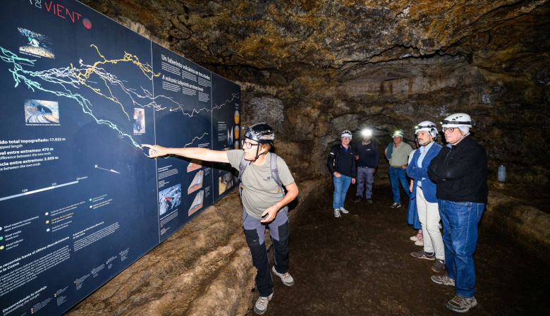 La Cueva del Viento apuesta por un turismo responsable para preservar su entorno volcánico
