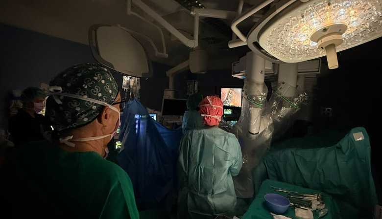 El Hospital Insular de Gran Canaria realiza la primera cirugía de liberación del nervio pudendo con robótica