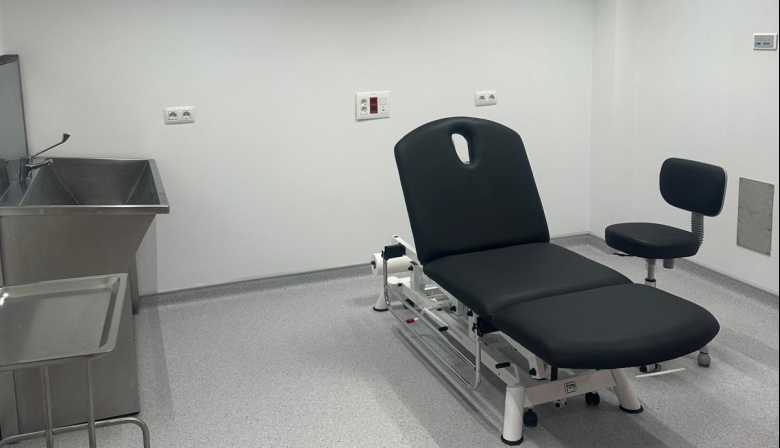 Sanidad invierte 48.700 euros en una nueva sala para la unidad de cirugía menor del Centro de Salud de Añaza