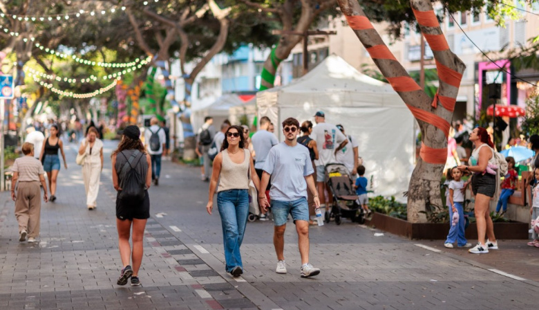 Zona Mesa y López alcanza los 300 millones de euros de facturación al año y lidera el comercio urbano de Canarias
