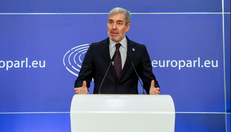 Clavijo pide a Sánchez impulsar una cumbre de las RUP para blindar los fondos europeos
