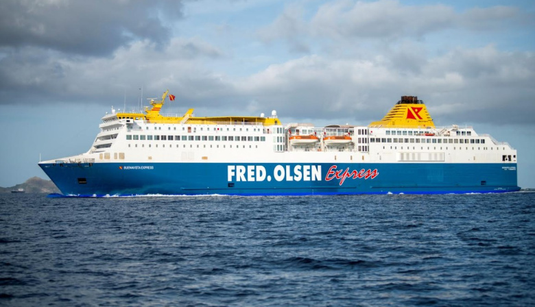 Más de 9.000 pasajeros escogieron la conexión marítima entre Huelva y Canarias de Fred. Olsen Express durante el comienzo del verano