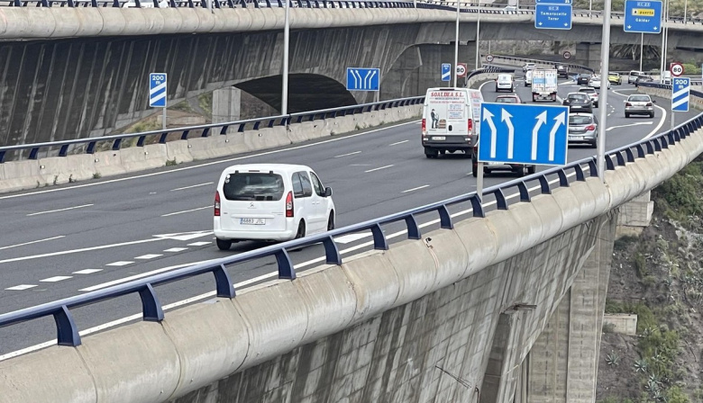 El tráfico del viaducto del Guiniguada en sentido norte se reabrirá este domingo