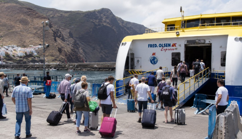 Disminuye el número de pasajeros que utilizaron los puertos de Canarias en junio
