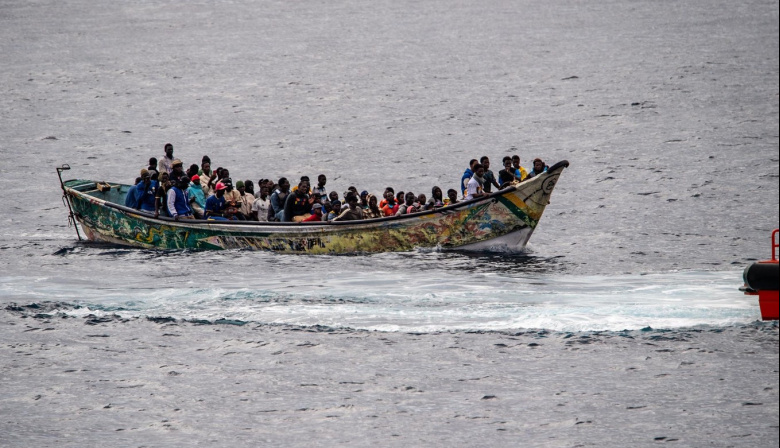 Las llegadas irregulares de migrantes a Canarias caen un 59,5% respecto a 2025 con 4.808 personas hasta agosto