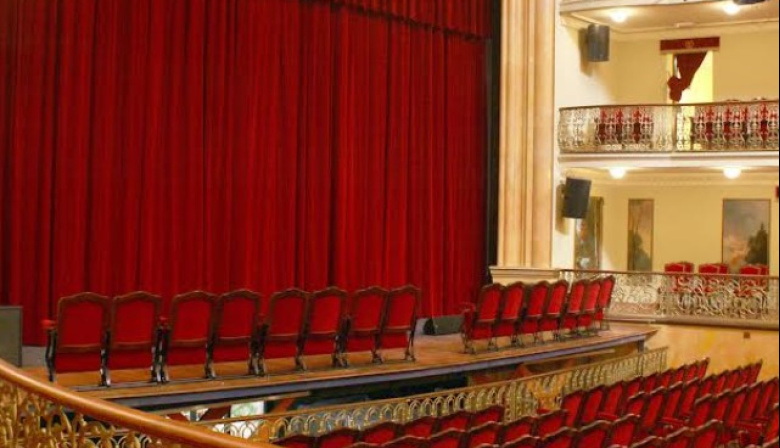 El Teatro Leal reabre sus puertas con una programación que combina talento canario, nacional e internacional