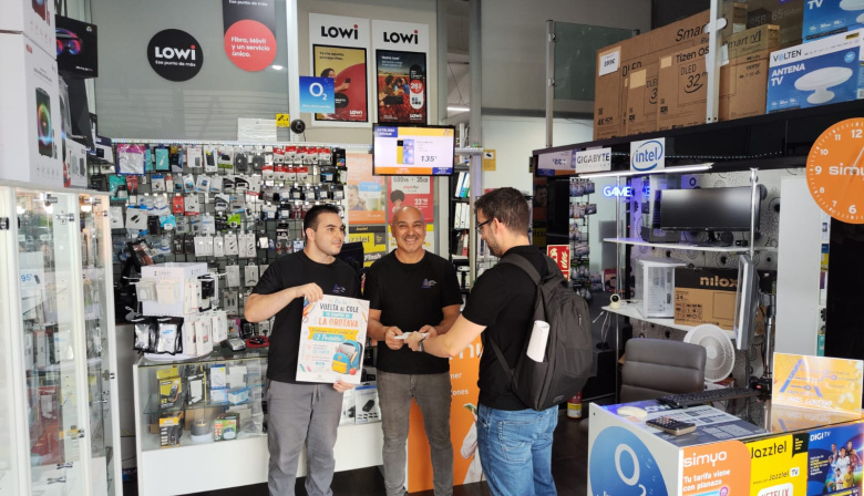 El Ayuntamiento de La Orotava premia las compras de la vuelta al cole con el sorteo de dos portátiles