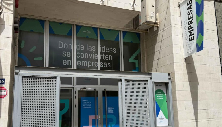 Santa Cruz asesora a más de 130 personas emprendedoras entre enero y agosto de 2026