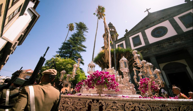 La Laguna ultima los preparativos para vivir este lunes su jornada grande de las Fiestas del Cristo 2026