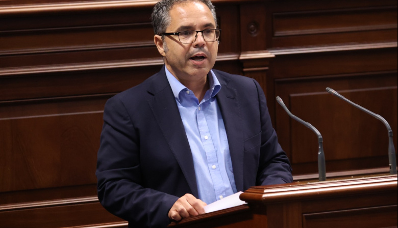 Santana: “El Anteproyecto de Ley del empleo público en Canarias siempre fue una farsa de la consejera”