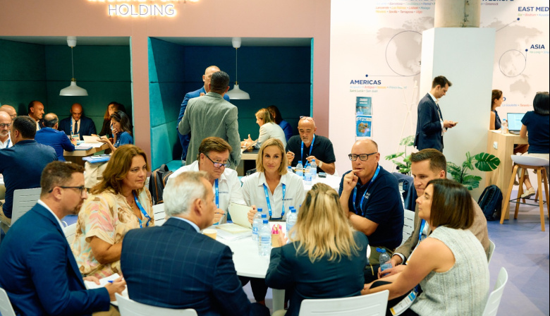 La celebración de Seatrade Cruise Med revoluciona el sector comercial y de servicios en la capital grancanaria